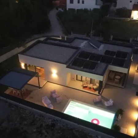 ヴィラ Casa Palmera Pridraga