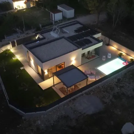 Casa Palmera Pridraga